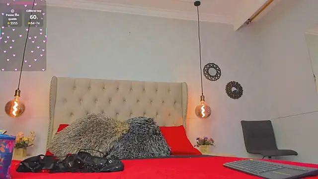 amanda29 online show from October 30, 2025, 7:11 pm