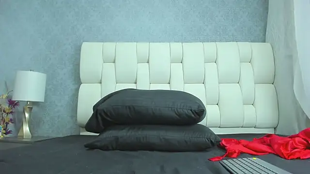 amanda29 online show from October 23, 2025, 8:18 pm