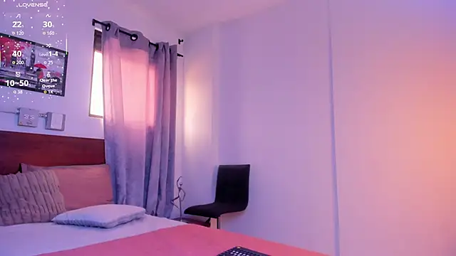 amanda29 online show from April 10, 2026, 7:10 pm