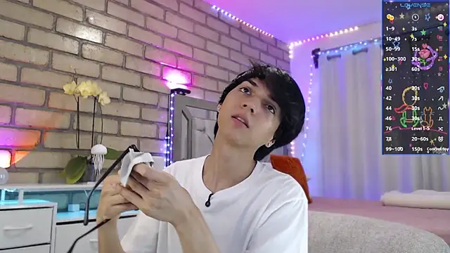 biel biel online show from March 25, 2026, 5:51 am