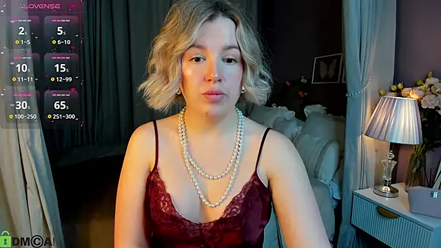 Snapshot of Nikki_Kai chatting on September 25, 2025, 12:27 am Nikki Kai online show from September 25, 2025, 12:27 am