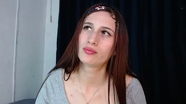 Snapshot of lunaember_cs chatting on February 3, 2026, 6:22 am lunaember cs online show from February 3, 2026, 6:22 am