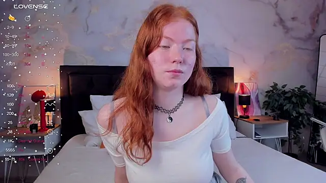 SophieOuld online show from September 15, 2025, 3:51 am