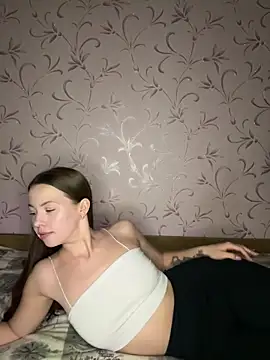 Arielle Swan online show from February 1, 2026, 3:21 pm