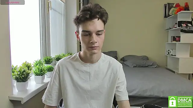 Snapshot of avegothy- chatting on March 4, 2025, 10:46 am avegothy- online show from March 4, 2025, 10:46 am