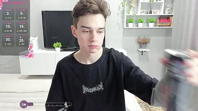 Snapshot of avegothy- chatting on February 17, 2025, 12:38 pm avegothy- online show from February 17, 2025, 12:38 pm