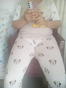 Snapshot of pora-34 chatting on October 27, 2025, 10:49 am pora-34 online show from October 27, 2025, 10:49 am