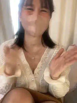 Snapshot of MURA-saki chatting on February 21, 2025, 1:22 am MURA-saki online show from February 21, 2025, 1:22 am