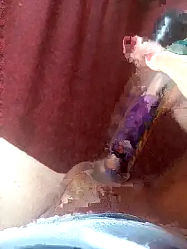 baixinhainsaciavel23 online show from October 15, 2025, 11:29 am