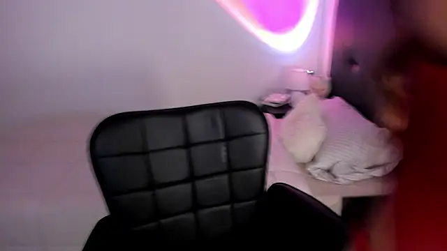 Snapshot of soymmia1 chatting on November 27, 2025, 5:02 pm soymmia1 online show from November 27, 2025, 5:02 pm