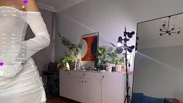 WhiteAnni online show from October 11, 2025, 4:35 am