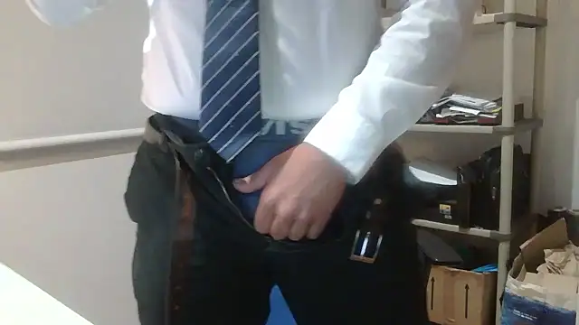 66MA69 online show from April 18, 2026, 5:43 am