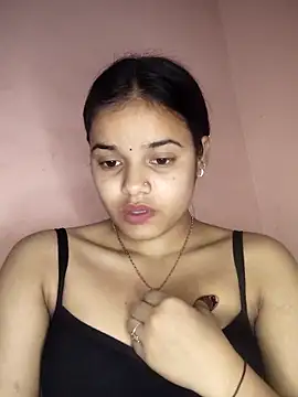 Snapshot of RAYI_123 chatting on March 1, 2025, 5:16 pm RAYI 123 online show from March 1, 2025, 5:16 pm