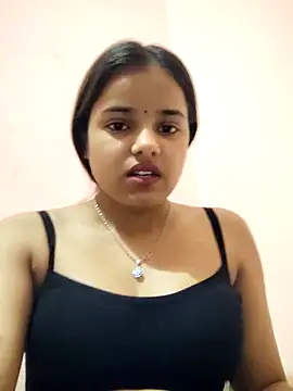 Snapshot of RAYI_123 chatting on February 28, 2025, 5:15 am RAYI 123 online show from February 28, 2025, 5:15 am