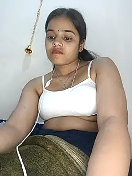 Snapshot of RAYI_123 chatting on February 16, 2025, 10:55 pm RAYI 123 online show from February 16, 2025, 10:55 pm