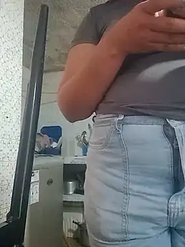 alexandraluv online show from March 19, 2025, 8:00 pm