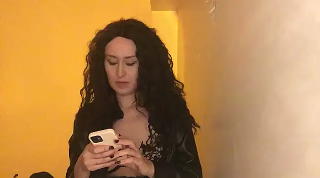 Snapshot of seductress444 chatting on February 10, 2025, 3:03 am seductress444 online show from February 10, 2025, 3:03 am