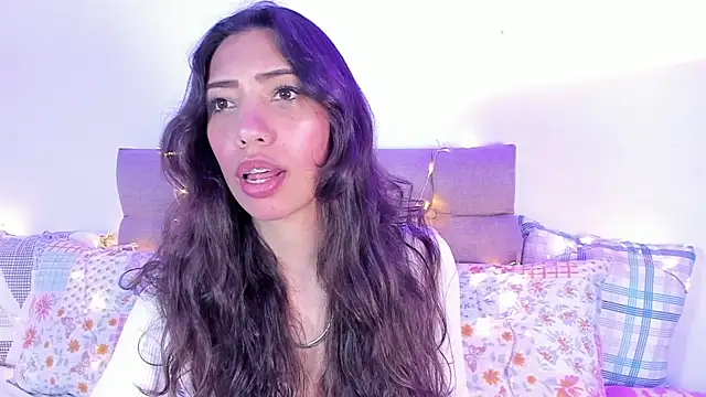 Snapshot of Miss_veronicaa2 chatting on February 17, 2025, 1:00 pm Miss veronicaa2 online show from February 17, 2025, 1:00 pm