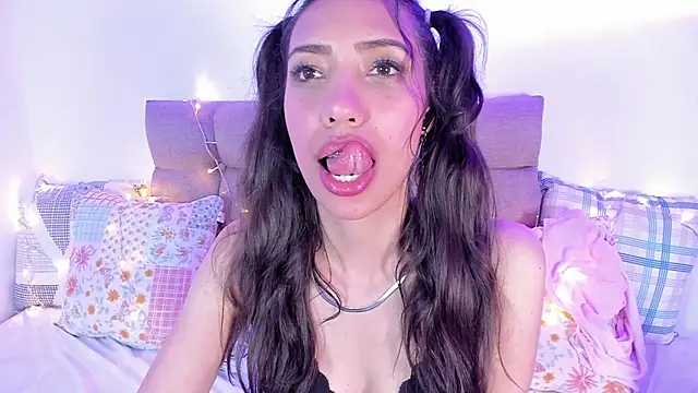 Snapshot of Miss_veronicaa2 chatting on February 17, 2025, 7:12 pm Miss veronicaa2 online show from February 17, 2025, 7:12 pm