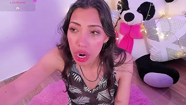 Snapshot of Miss_veronicaa2 chatting on February 21, 2025, 3:43 pm Miss veronicaa2 online show from February 21, 2025, 3:43 pm