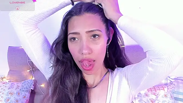 Snapshot of Miss_veronicaa2 chatting on February 17, 2025, 4:06 pm Miss veronicaa2 online show from February 17, 2025, 4:06 pm