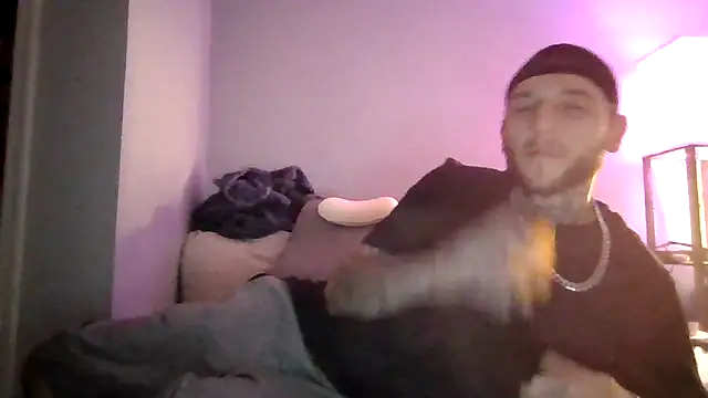 cruz815 online show from December 18, 2025, 10:24 pm