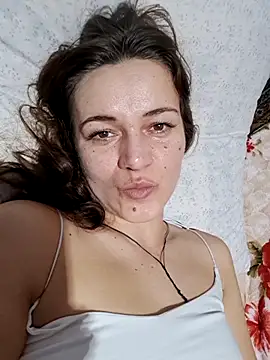 Snapshot of Belladonna253 chatting on December 18, 2025, 1:11 am Belladonna253 online show from December 18, 2025, 1:11 am