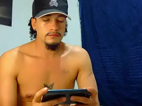 Snapshot of Keiviid chatting on February 26, 2025, 3:10 pm Keiviid online show from February 26, 2025, 3:10 pm