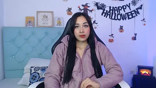 Snapshot of Marce0 chatting on November 1, 2025, 4:52 am Marce0 online show from November 1, 2025, 4:52 am