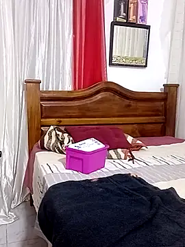 Snapshot of paula_temptation chatting on March 20, 2025, 6:42 pm paula temptation online show from March 20, 2025, 6:42 pm