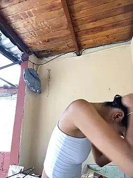 eva roseee online show from February 26, 2026, 5:13 pm