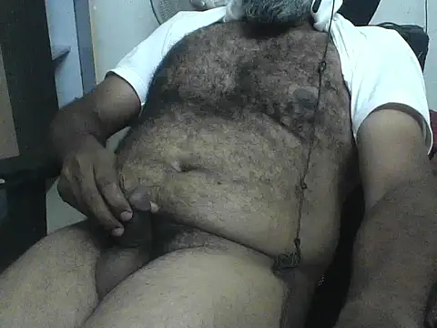 Snapshot of awesomeroc123 chatting on March 1, 2026, 5:35 pm awesomeroc123 online show from March 1, 2026, 5:35 pm