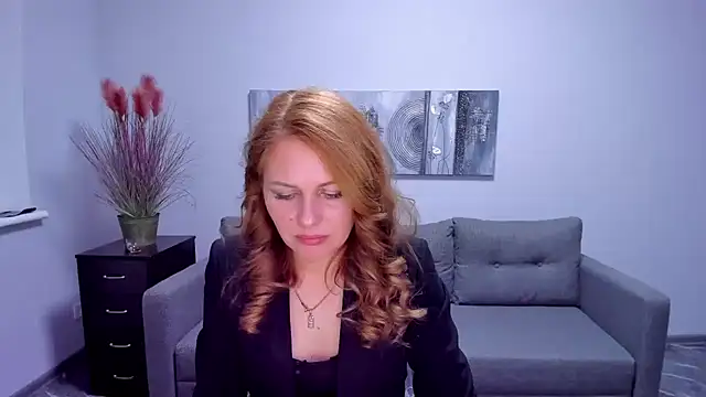 Snapshot of Mira_Whites chatting on February 20, 2025, 5:09 pm Mira Whites online show from February 20, 2025, 5:09 pm