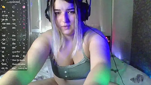 Jenny Smit online show from November 17, 2025, 4:05 am