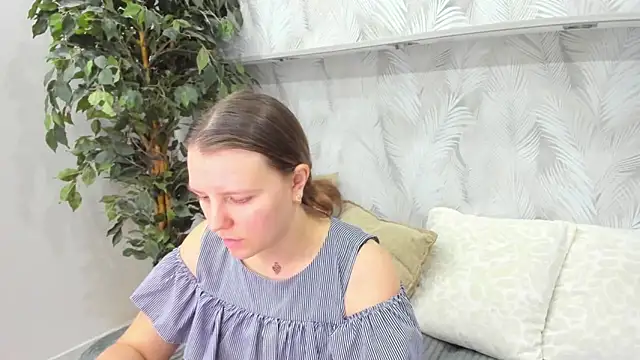 Snapshot of Jenny_Jimmy chatting on June 16, 2026, 9:20 am Jenny Jimmy online show from June 16, 2026, 9:20 am