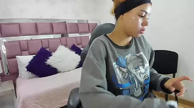 Snapshot of tamararose1 chatting on March 6, 2025, 9:36 am tamararose1 online show from March 6, 2025, 9:36 am