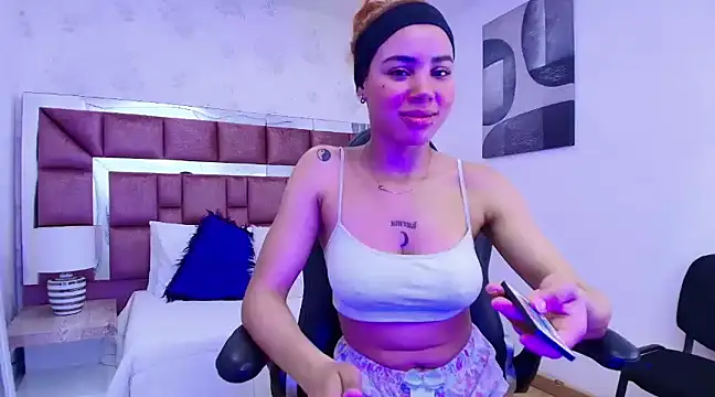 Snapshot of tamararose1 chatting on February 24, 2025, 9:21 am tamararose1 online show from February 24, 2025, 9:21 am