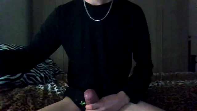 Snapshot of tommyboyteen chatting on February 16, 2025, 6:21 pm tommyboyteen online show from February 16, 2025, 6:21 pm