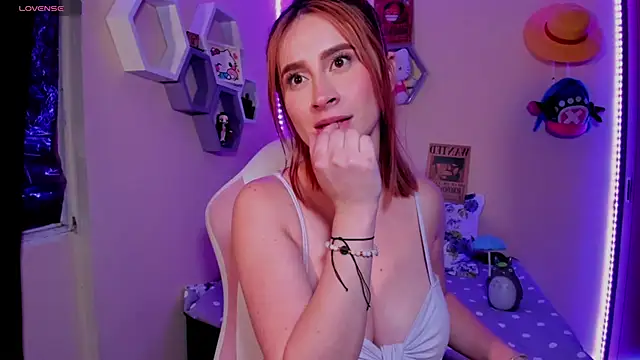 Snapshot of chloe_rockss_ chatting on February 16, 2025, 6:21 am chloe rockss  online show from February 16, 2025, 6:21 am