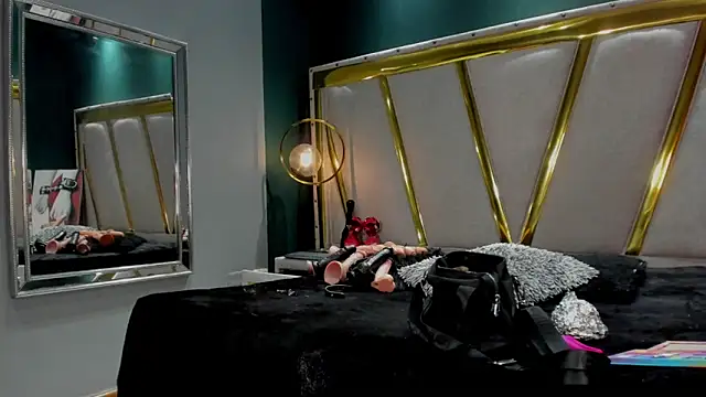 Mara Gonzalez online show from October 21, 2025, 11:20 am