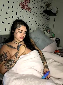 tempzzz12 online show from October 23, 2025, 8:35 am