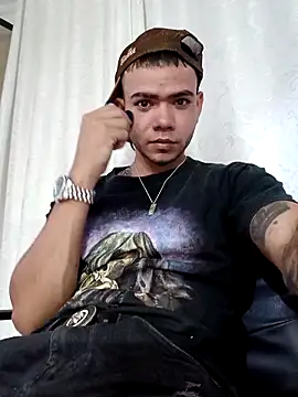 Niick01  online show from April 9, 2026, 1:40 am