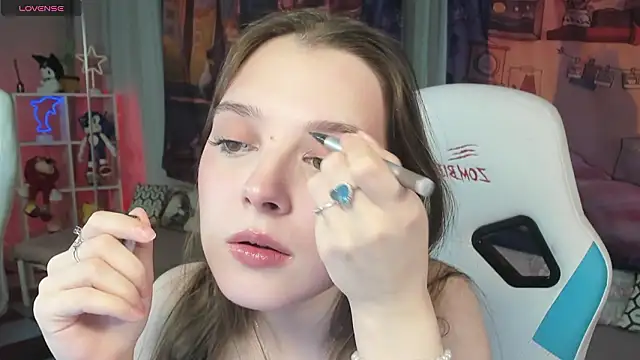 Snapshot of kaisajenner chatting on February 2, 2026, 7:07 am kaisajenner online show from February 2, 2026, 7:07 am