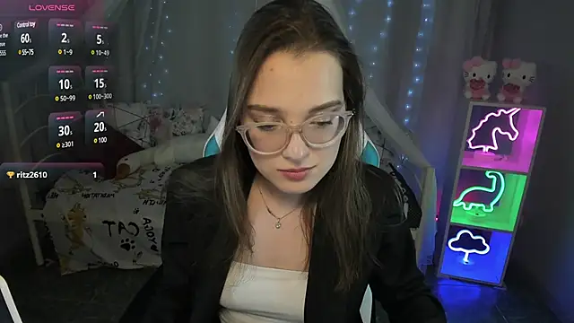 Snapshot of kaisajenner chatting on March 17, 2025, 9:24 pm kaisajenner online show from March 17, 2025, 9:24 pm