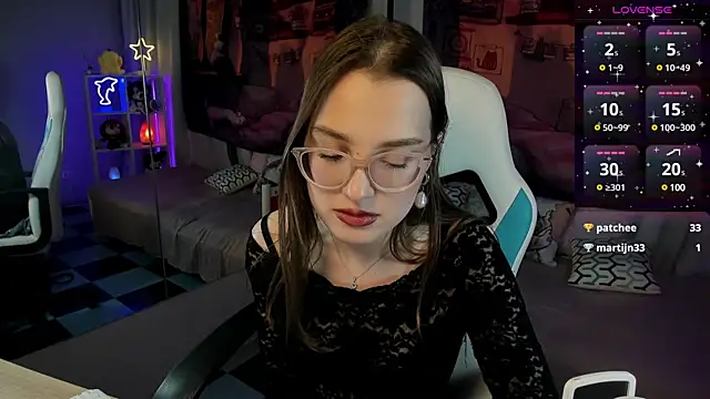 Snapshot of kaisajenner chatting on March 4, 2025, 6:50 pm kaisajenner online show from March 4, 2025, 6:50 pm