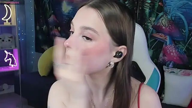 Snapshot of kaisajenner chatting on February 11, 2026, 9:53 am kaisajenner online show from February 11, 2026, 9:53 am