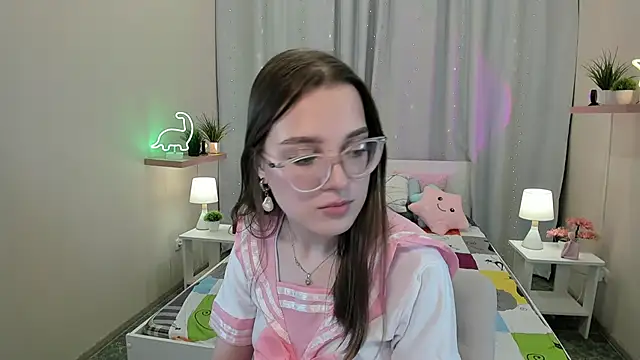 Snapshot of kaisajenner chatting on March 10, 2025, 2:50 am kaisajenner online show from March 10, 2025, 2:50 am