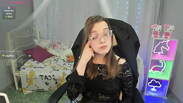 Snapshot of kaisajenner chatting on March 18, 2025, 10:48 pm kaisajenner online show from March 18, 2025, 10:48 pm