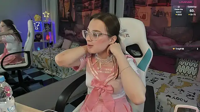 Snapshot of kaisajenner chatting on February 9, 2025, 8:56 pm kaisajenner online show from February 9, 2025, 8:56 pm
