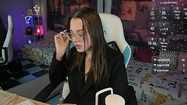 Snapshot of kaisajenner chatting on February 21, 2025, 8:49 pm kaisajenner online show from February 21, 2025, 8:49 pm